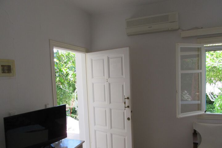 Room 16 of 17