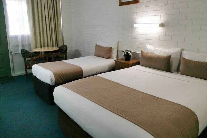 Room 15 of 64