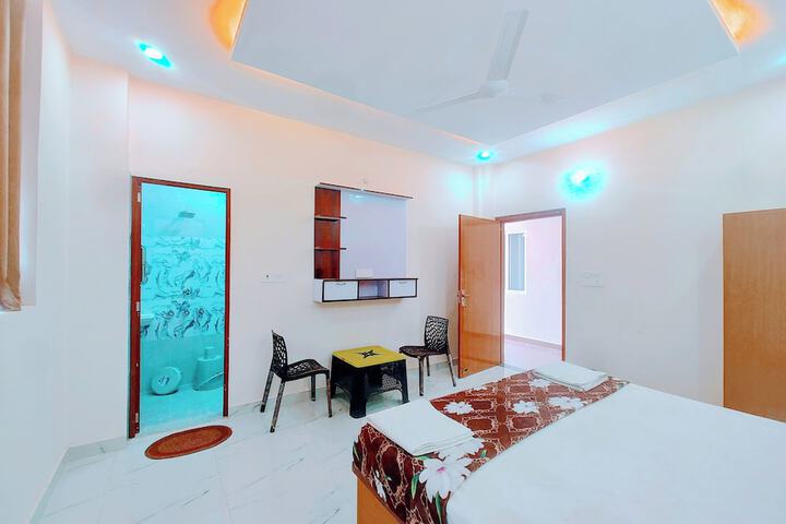 Room 9 of 41