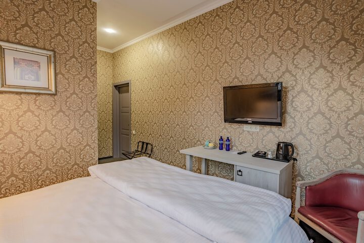 Room 78 of 163