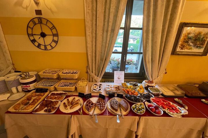 Dining 64 of 92