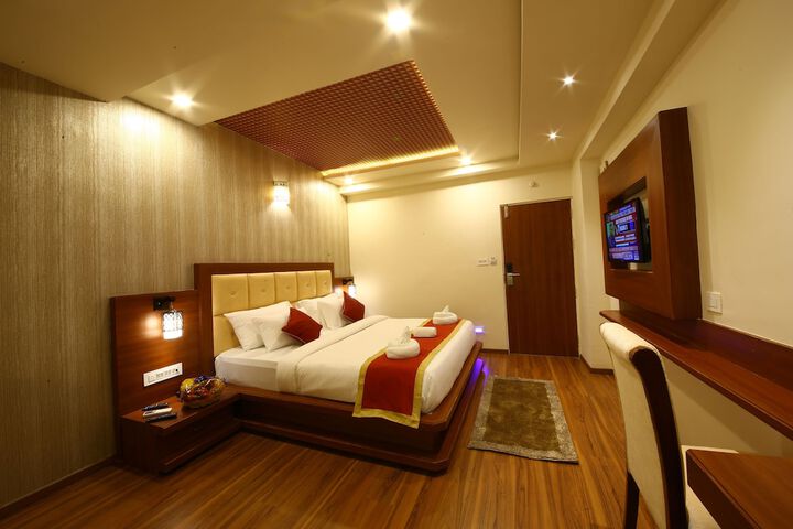 Room 21 of 38