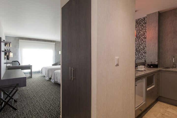 Room 11 of 67