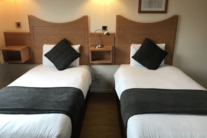 Room 6 of 59