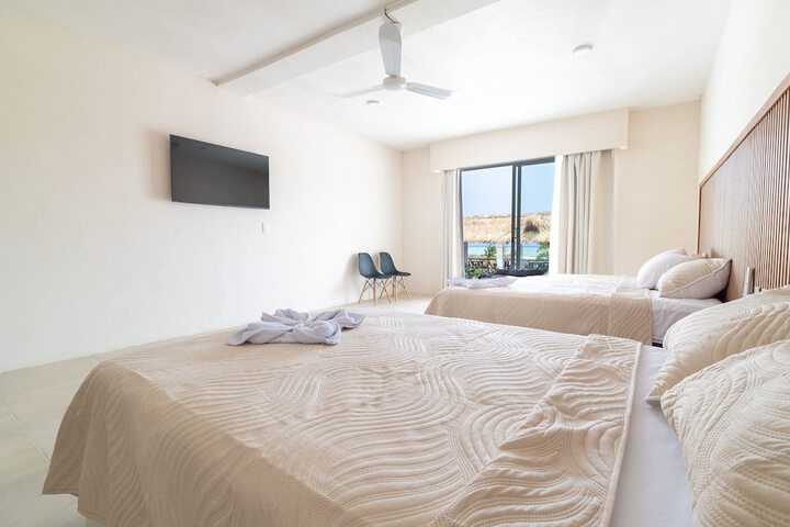 Room 16 of 90