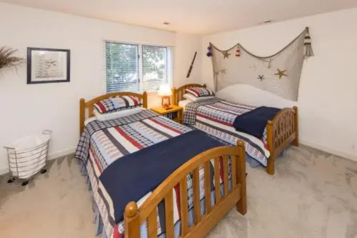Room 3 of 23