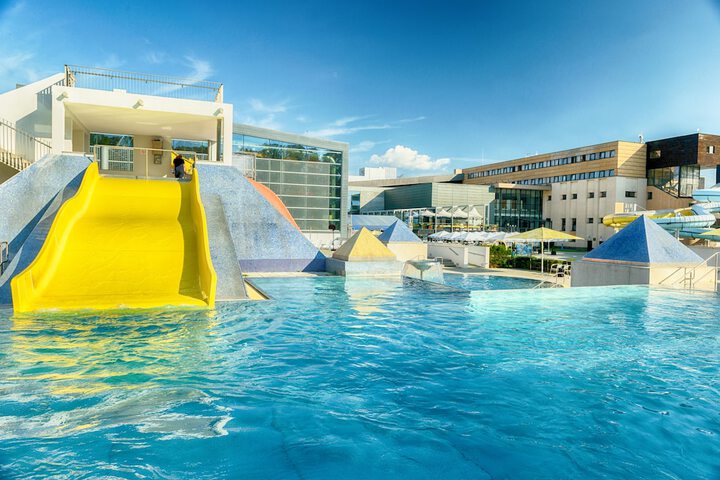 Pool 36 of 67