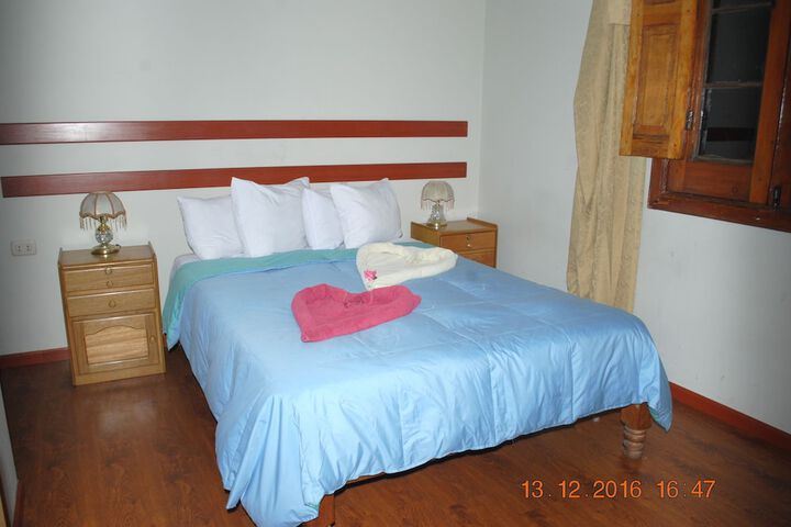 Room 8 of 15