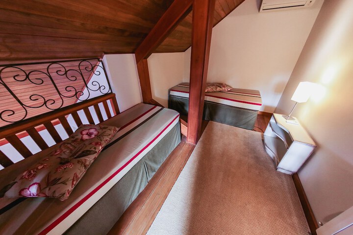 Room 48 of 98