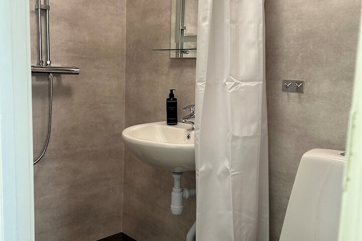 Room 14 of 25