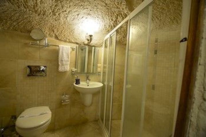 Room 7 of 40