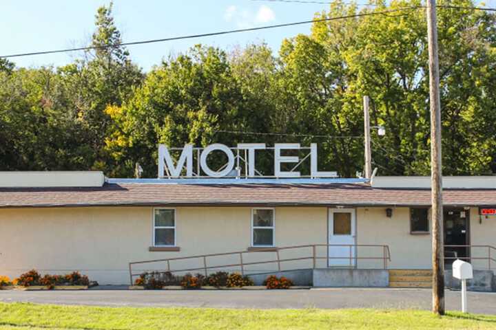Hotel 22 of 27