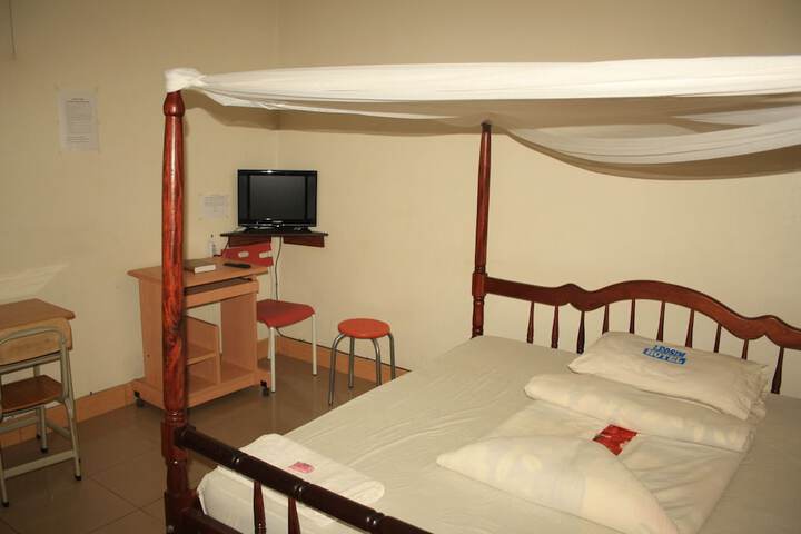 Room 16 of 52