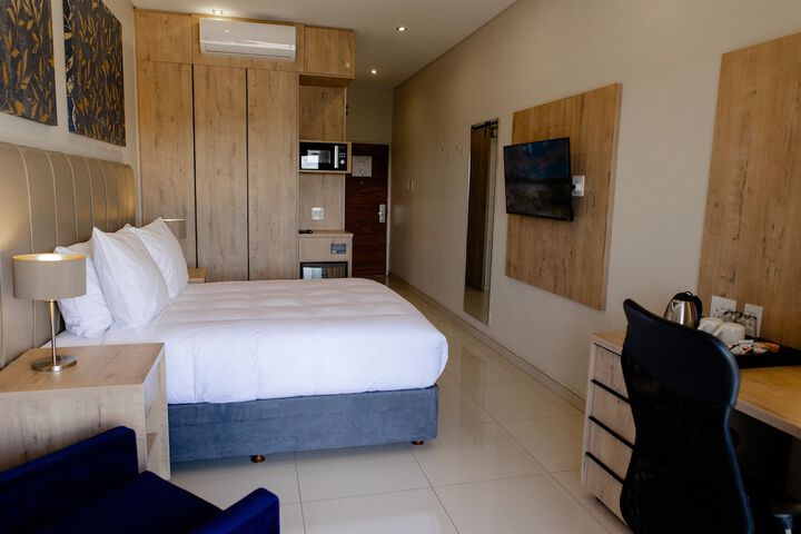 Room 8 of 39