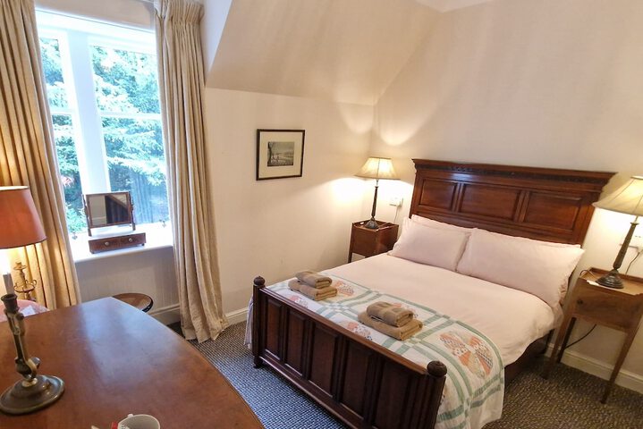 Room 9 of 47