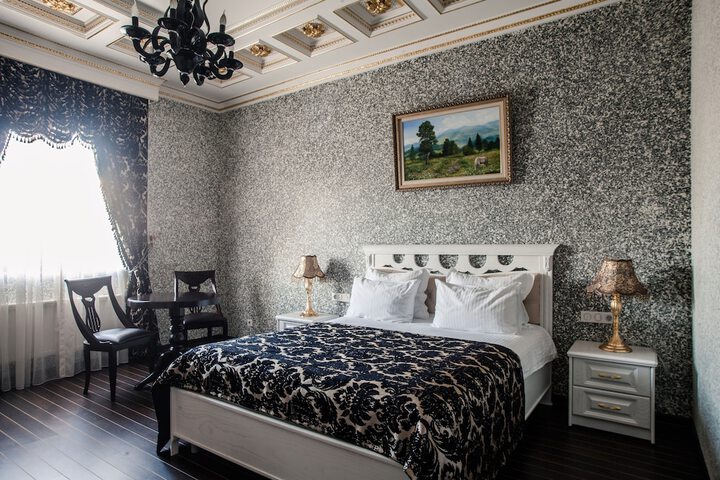 Room 5 of 47