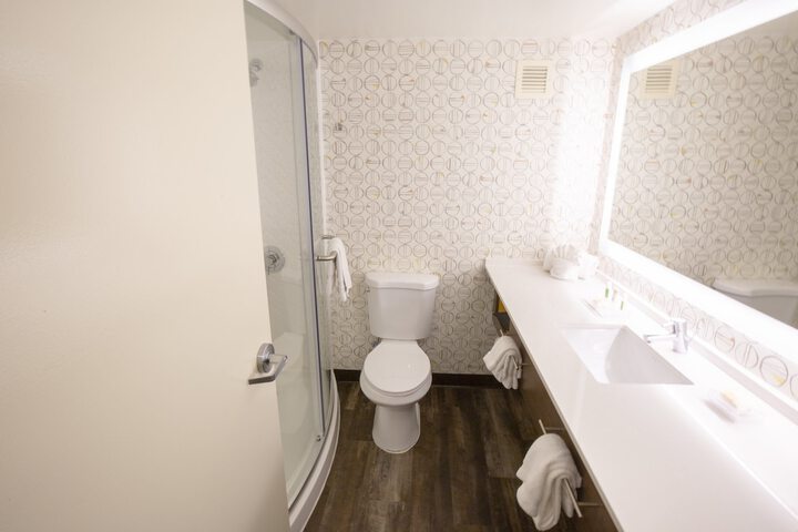 Bathroom amenities