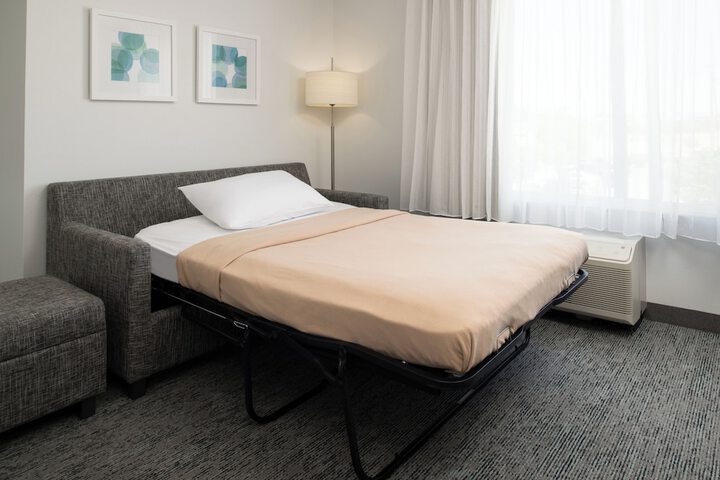Room 6 of 43
