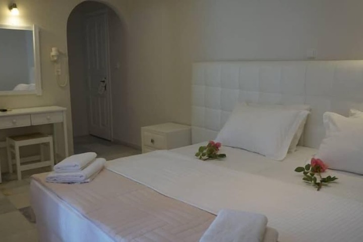 Room 8 of 32