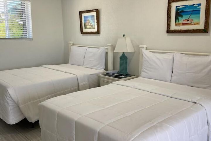 Room 13 of 110