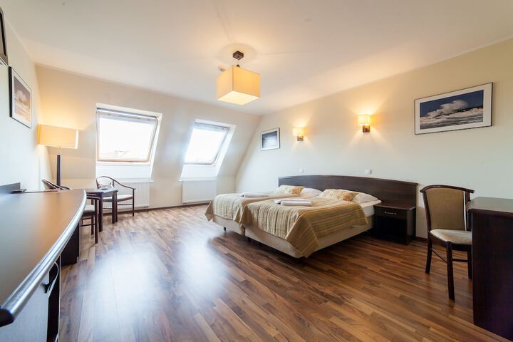 Room 6 of 46