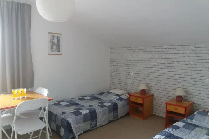 Room 6 of 19