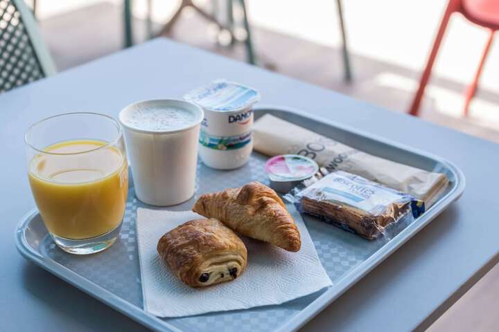 Breakfast/Coffee Service 29 of 30