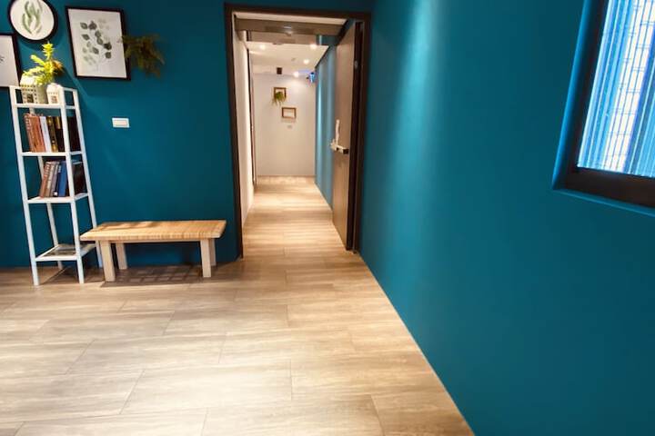 Ballroom/Hall 86 of 94
