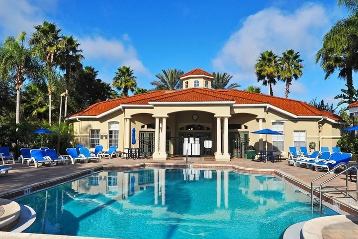 Pool 3 of 4