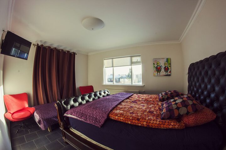Room 3 of 12