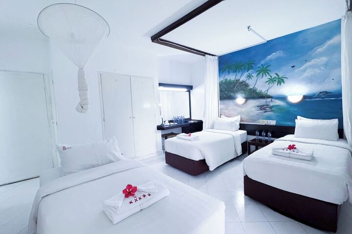 Room 14 of 103
