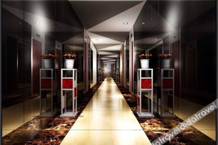 Huayu Hotel