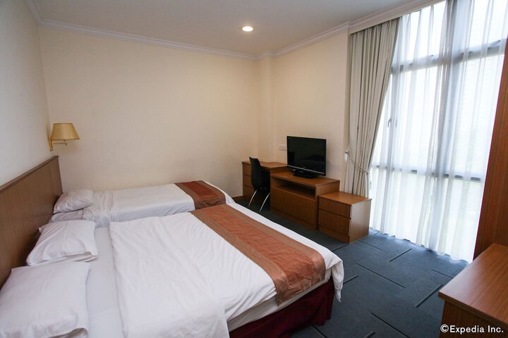 Room 4 of 44
