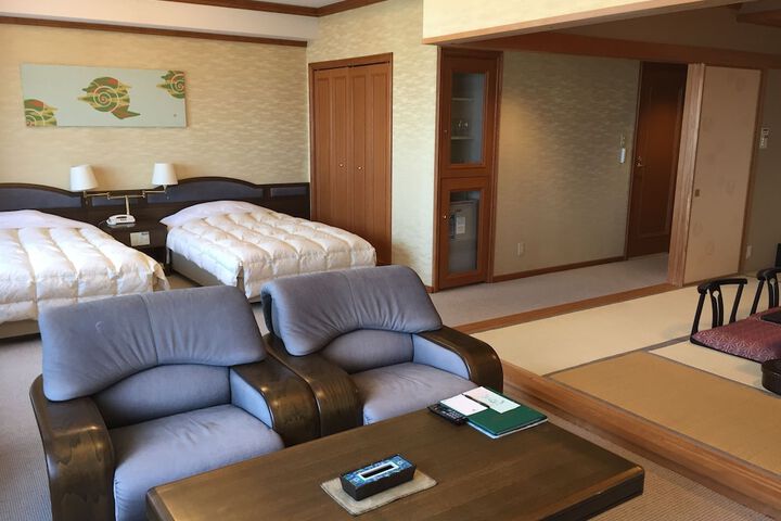 Room 9 of 31