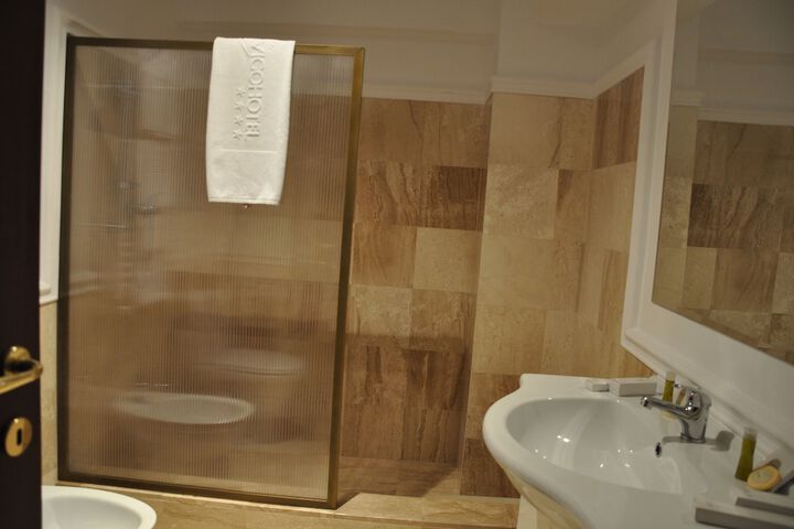 Bath Photo