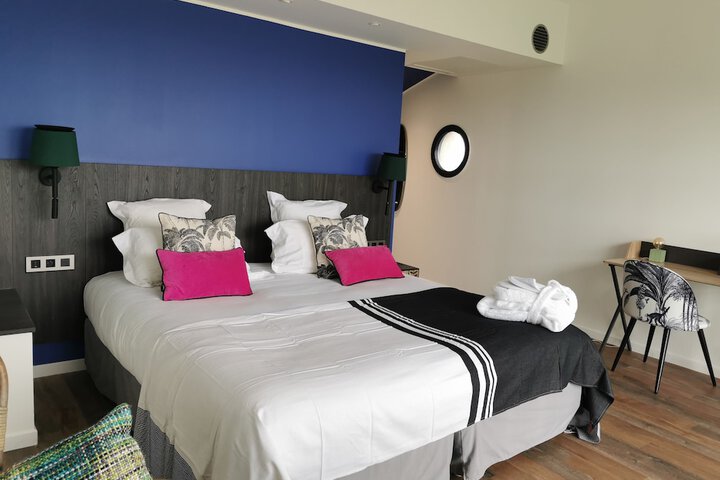 Room 18 of 81