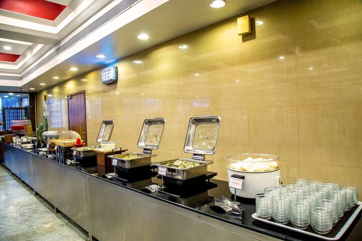 Dining Photos