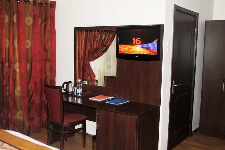 Room 9 of 57