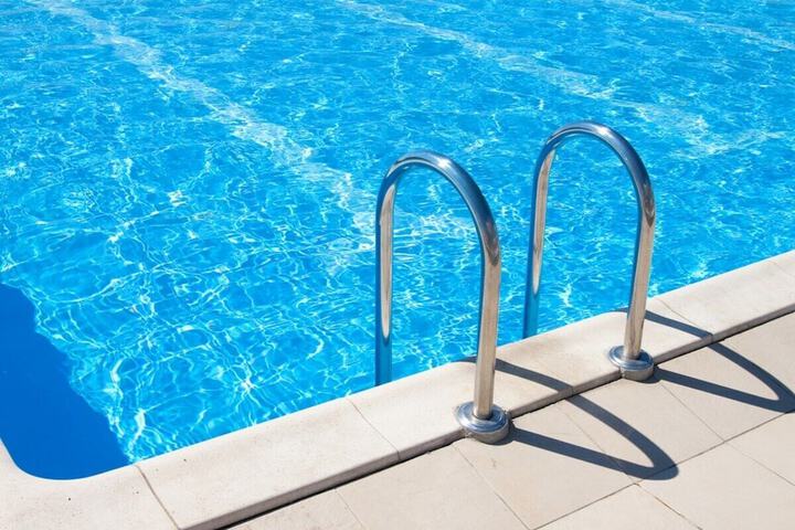 Pool 25 of 32
