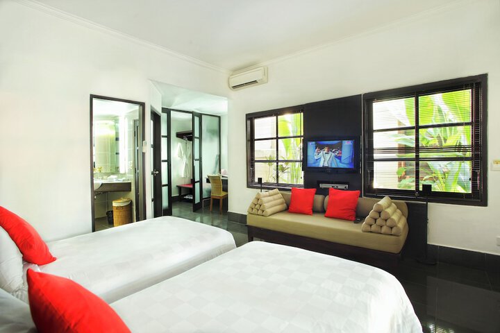 Room 13 of 52