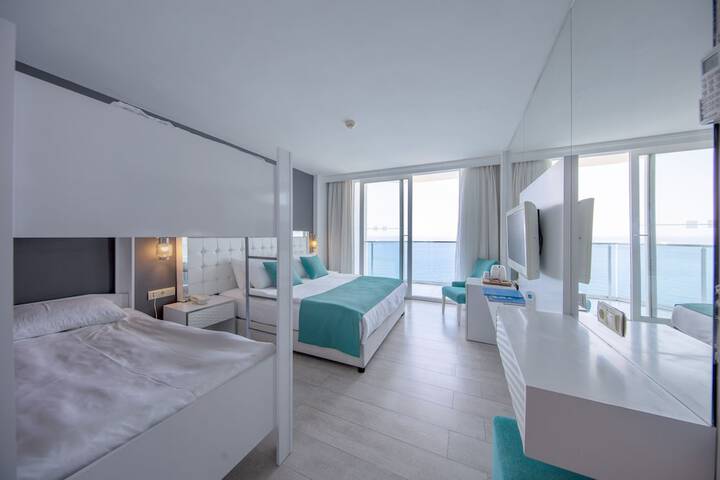 Room 25 of 101