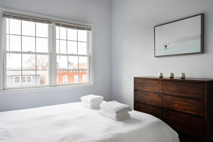 Room 11 of 25
