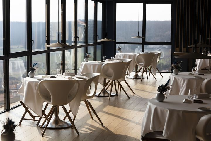 Dining 55 of 75