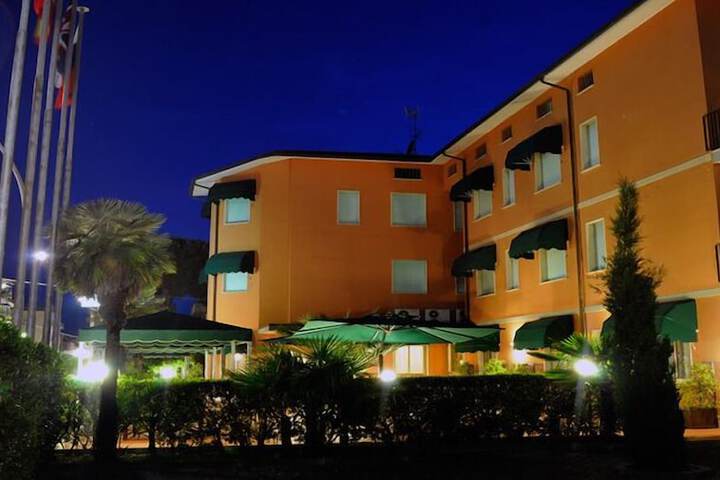 Hotel 54 of 58
