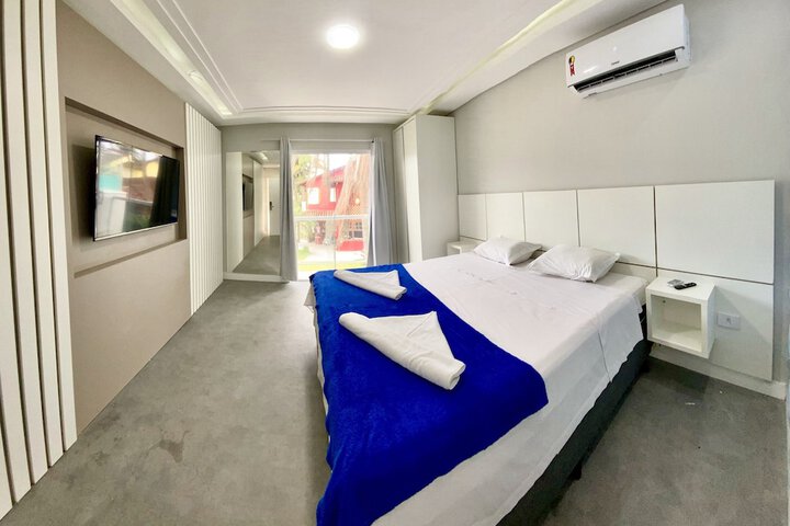 Room 43 of 229