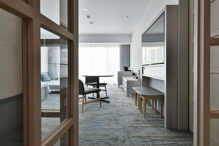 Room 38 of 203