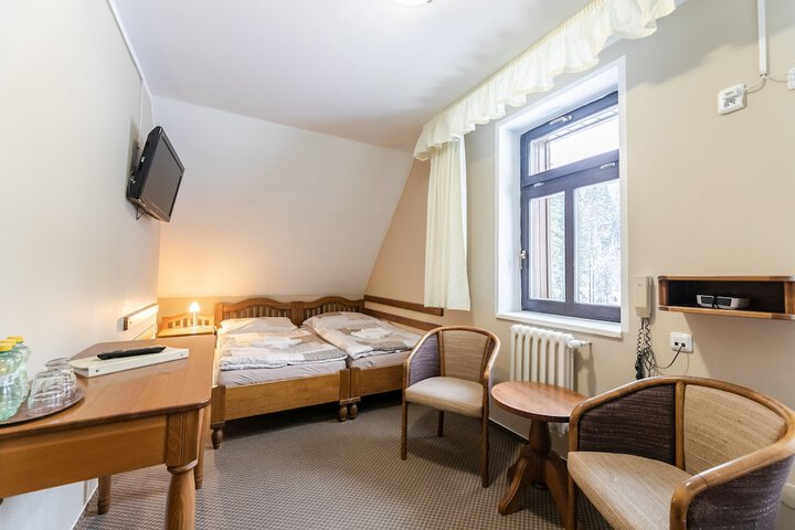 Room 52 of 128