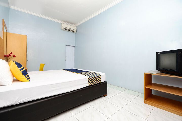 Room 8 of 44