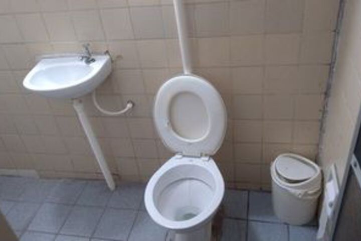 Room 15 of 189