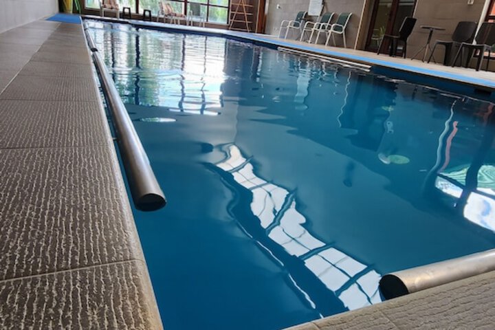 Hotel with Pool
